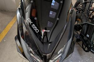 Kymco ak 550