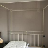 Letto in ferro  a baldacchino + reti ortopediche
