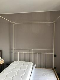 Letto in ferro  a baldacchino + reti ortopediche