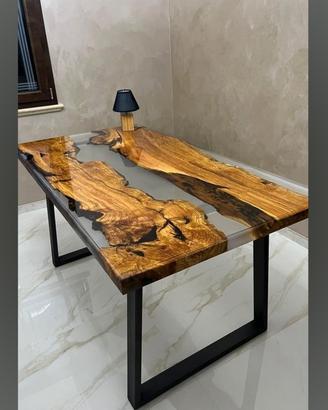 tavolo legno resina 