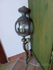 lampada antica particolare