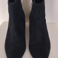 Stivaletti mod. Tronchetto in camoscio con zip