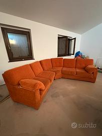 Divano in buonissime condizioni