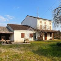 CASA INDIPENDENTE A CONCORDIA SULLA SECCHIA