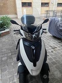 Piaggio MP3 300 - 2017
