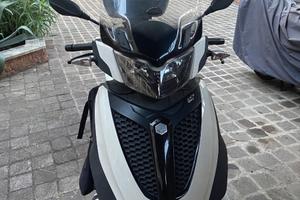 Piaggio MP3 300 - 2017