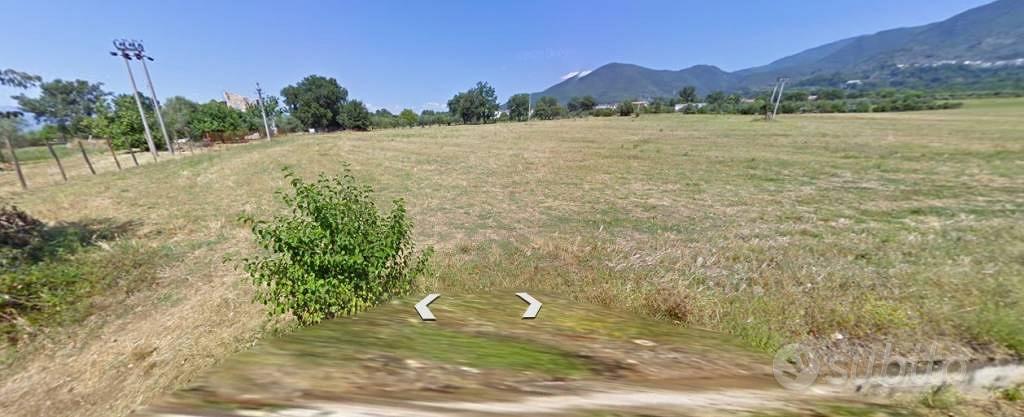 Terreno di 23000 m² a Raviscanina - Vista 2