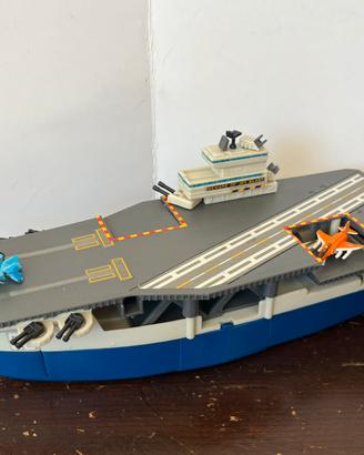 Portaerei Micro Machines