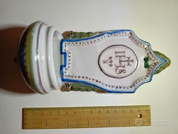 acquasantiera in maiolica Ferniani Faenza