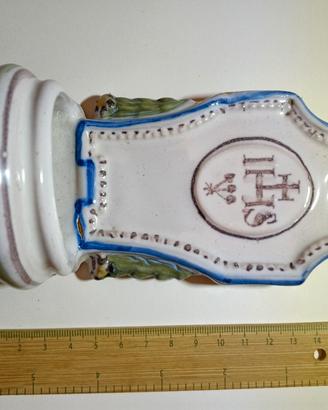 acquasantiera in maiolica Ferniani Faenza