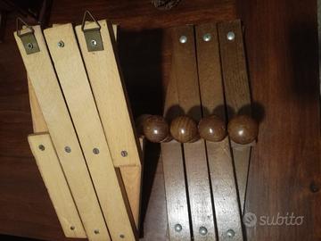 Appendiabiti estendibile in legno