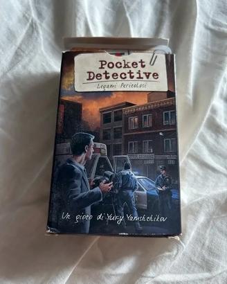 Pocket Detective gioco di carte da tavolo società
