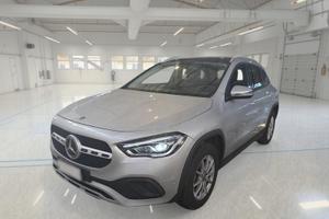 MERCEDES-BENZ GLA 200 D AUTOMATIC BUSINESS EXTRA C