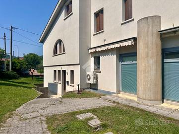 MONOLOCALE A POVE DEL GRAPPA