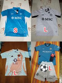 completino e maglie calcio napoli Roma Manchester 