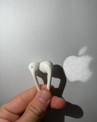 CUFFIE APPLE