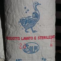 Vero piumino d'oca sfuso in sacchi