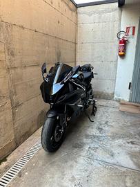 Yamaha R7 Nera 2024