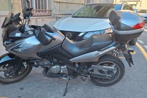 moto suzuki v strom traveller