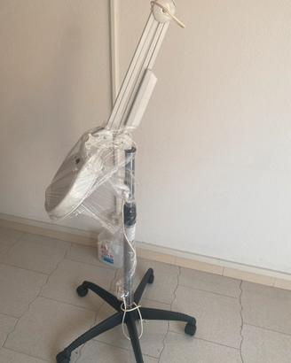 Lampada braccio estendibile x estetista