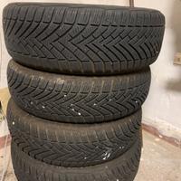 4 Pneumatici Vredestein 185/60 R15 88T invernali