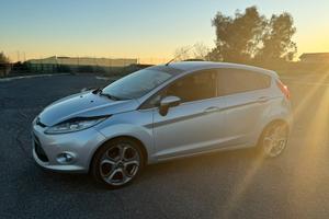 Ford fiesta 2010 1.4 gpl
