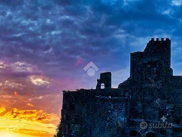 3 LOCALI A ACI CASTELLO