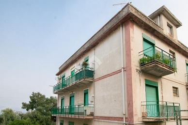 2 LOCALI A MESSINA