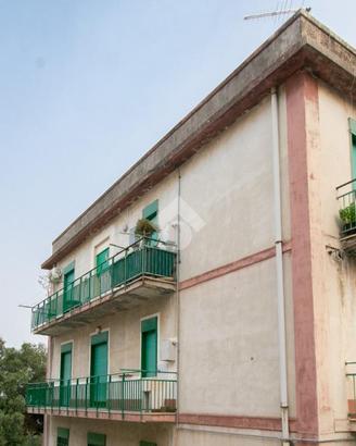 2 LOCALI A MESSINA