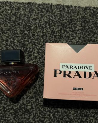 Profumo Prada Paradoxe Intense