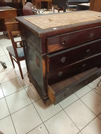 Cassettiere in legno