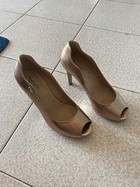 Décolleté open toe oro tacco 9