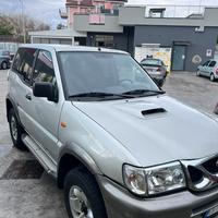 Nissan terrano 2 3.0