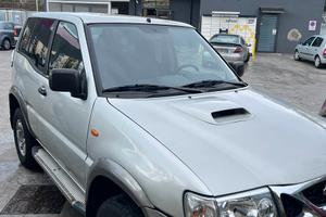 Nissan terrano 2 3.0