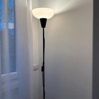 Lampada alta camera da letto