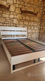Letto Matrimoniale con rete a doghe