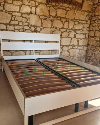 Letto Matrimoniale con rete a doghe