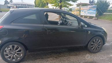 Opel Corsa autoritaria giusta per neopatentati 