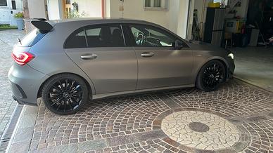 Mercedes A 35 AMG