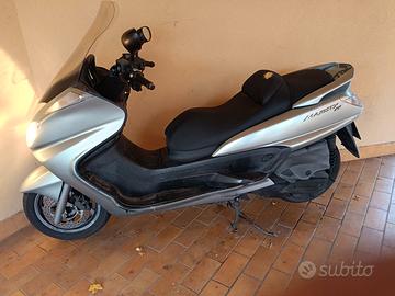 YAMAHA MAJESTY 400