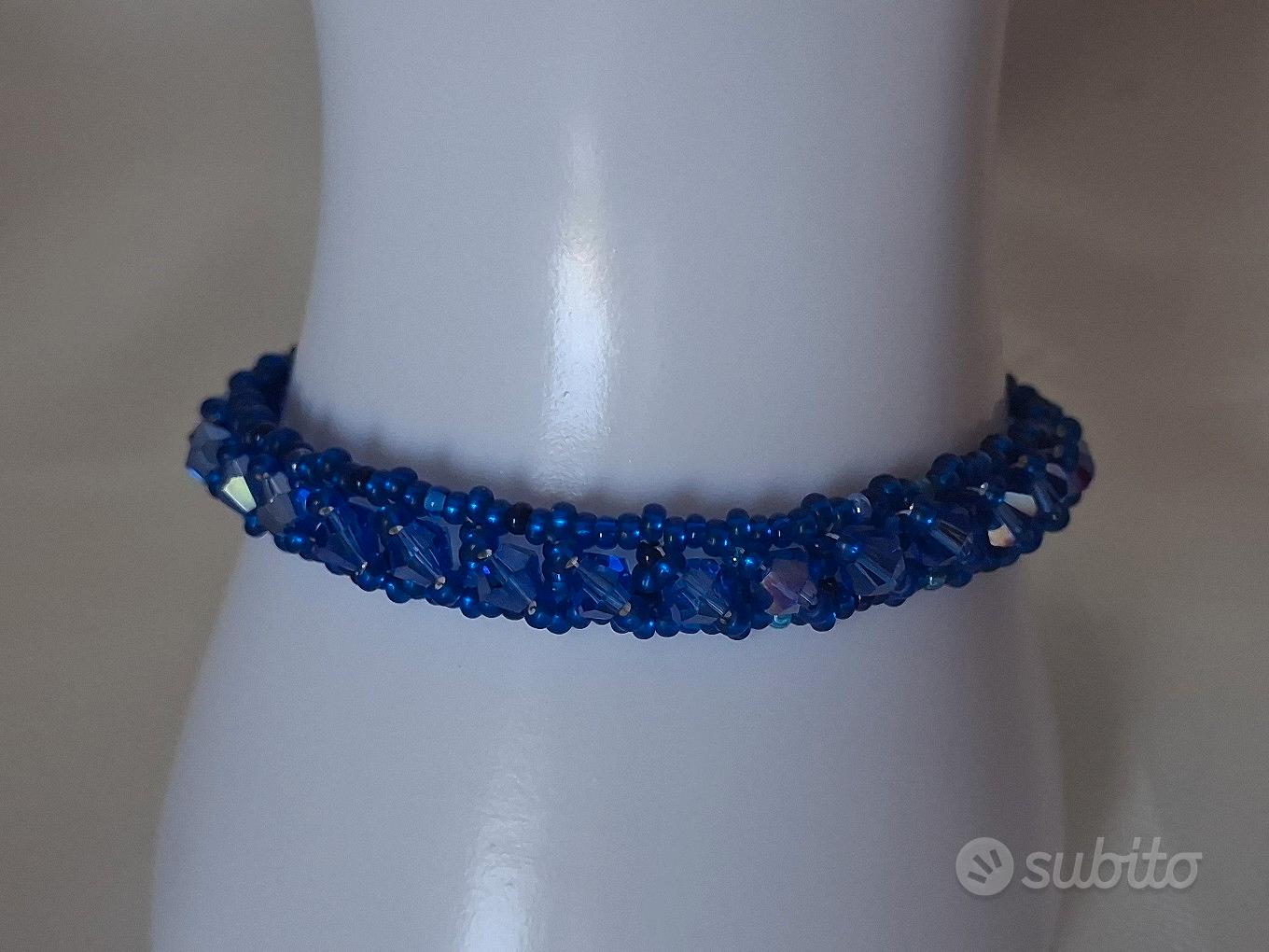Avalaya Braccialetto Elastico Con Perle Di Vetro: Il Gioiello Dal Fascino Marino In Blu Inchiostro!