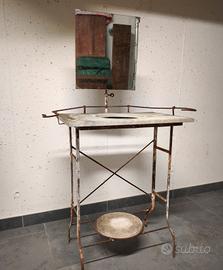 Toilette in ferro e marmo primi del '900