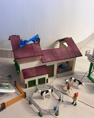 Playmobil azienda agricola con Accessori  (70 132)