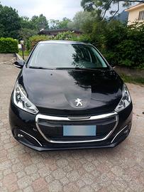 Peugeot 208 Benzina