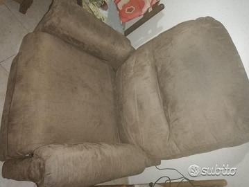 Poltrona con telecomando