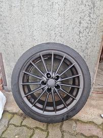 Cerchi in lega Toora 215/45 R17 con gomme estive