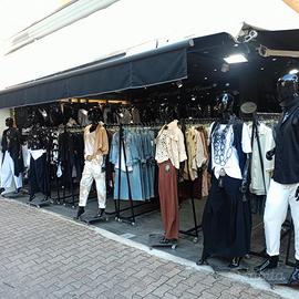 Jesolo Piazza Aurora attivita abbigliamento