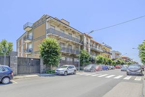 Stabile/Palazzo - San Giovanni la Punta