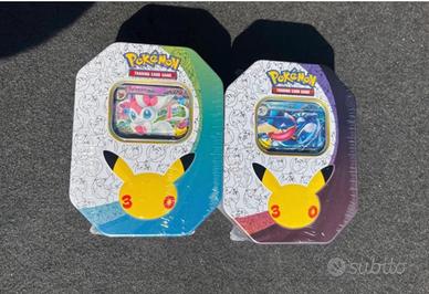 Pokemon X2 Tin 30 esimo anniversario
