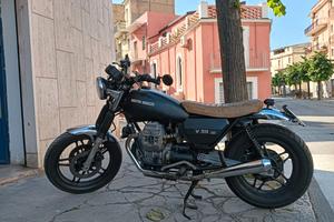 MOTO GUZZI V 50